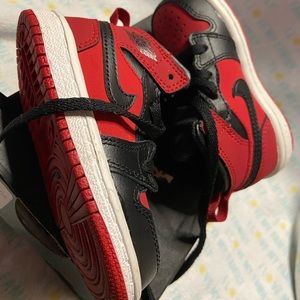 Mid Jordan 1
